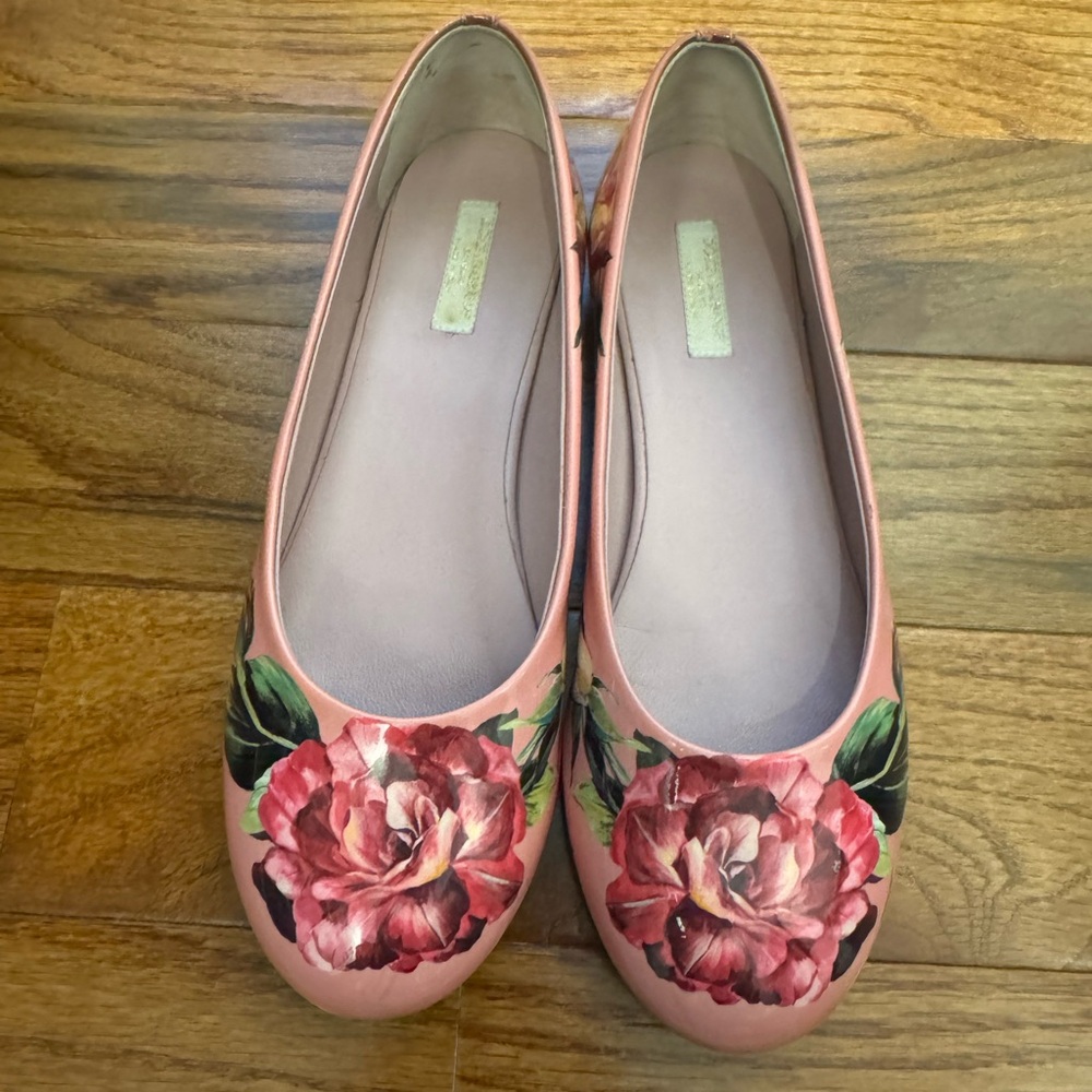 Dolce & Gabbana Pink Floral Flats